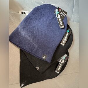 Men's Black and Blue Beanie Set